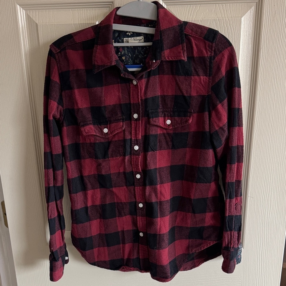 Tailor Vintage Red and Black Plaid Button Down Shirt - Picture 3 of 5